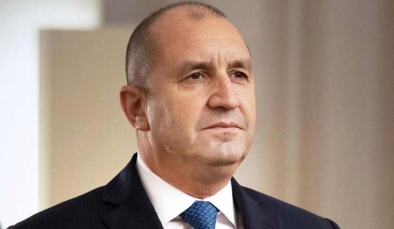 Румен Радев