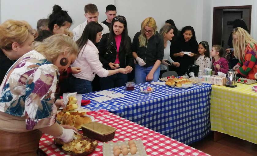 Филологическият факултет отбеляза предстоящия празник Великден с традиционни български обичаи
