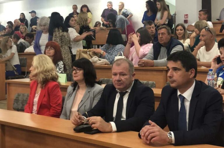 Радослав Тасков, бе официален гост на церемонията по дипломиране на студенти от Правно-историческия факултет
