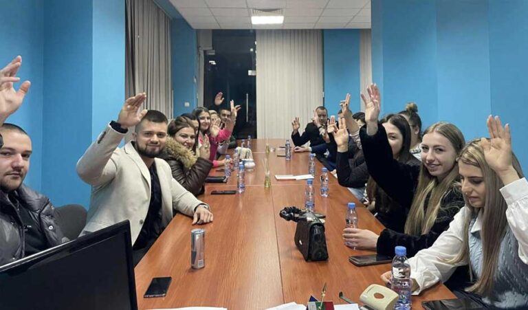 Синът на Исмет Узунов е новият председател на общинската организация на Младежко ДПС в Благоевград