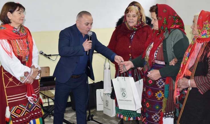 Атанас Стоянов - И тази година традицията бе спазена и празникът, посветен на родилната помощ (Бабинден), бе отбелязан подобаващо в китното село Пирин 2