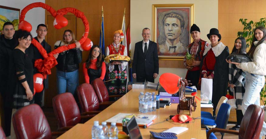 Baykushev 14 F